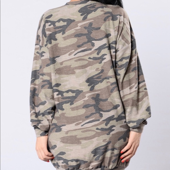 Host Pick 💫 Distress Camo Tunic - Picture 5 of 13